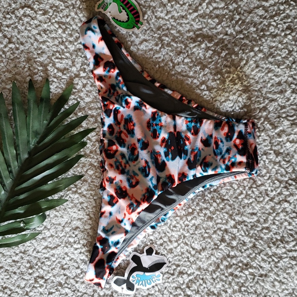 NWT Jolyn Hermosa Sporty Training Bikini Bottoms